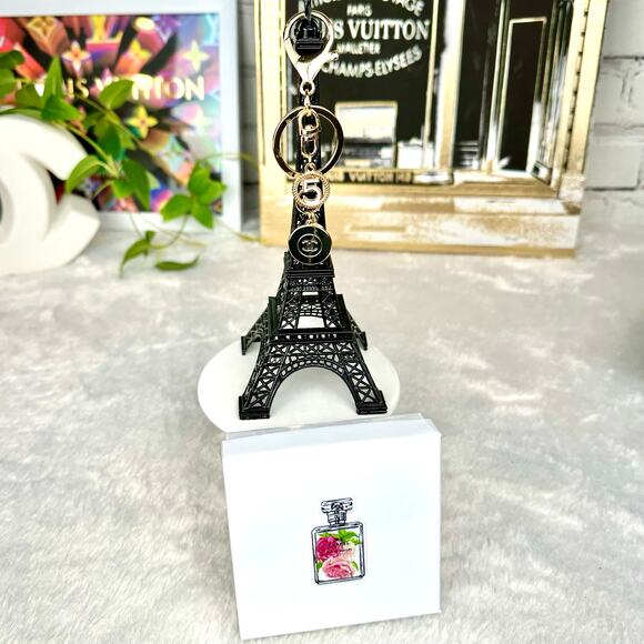 CHANEL Charm Beauty Line Novelty on Keychain bag charm NEW! GIFT! - Picture 2 of 4
